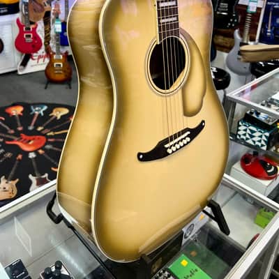 Fender Limited Edition California Vintage King with Case image 3