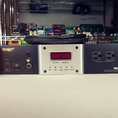 Monster Power Pro 3500 Power Center Conditioner Rack Mount image 1