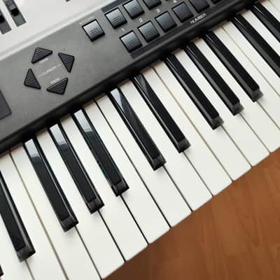 Roland JD-800 61-Key Programmable Synthesizer - Top Optics image 9