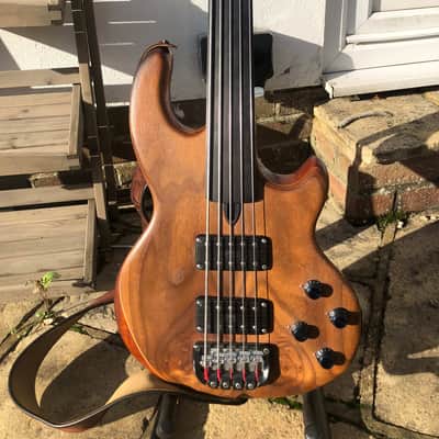 Wal Mk 2 Fretless 5 String image 14