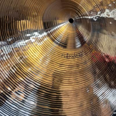 Mint Paiste 22" Signature Full Ride Cymbal - Traditional image 2