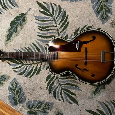 Harmony H1213 Archtone 1950 - 1971 - Light Brown Sunburst image 1