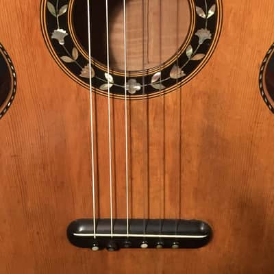 1850 Early romantic small body guitar in excellent un-restored condition with Original wood case image 4