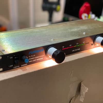 Furman PL-PLUS Rack Mount Voltage Meter Power Conditioner and Light Module image 2