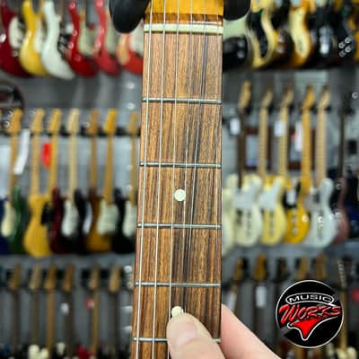 Fender   Stratocaster Stevie Ray Vaughan Srv Sunburst Signature image 4