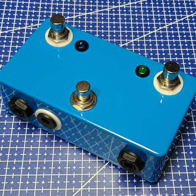 2-in-1 Footswitch (2 button latching and 1 button momentary tap tempo) image 4