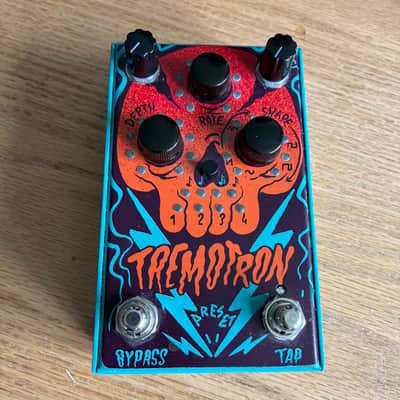 Stone Deaf FX Tremotron Analog Tremolo 2010s - Blue/Orange image 6