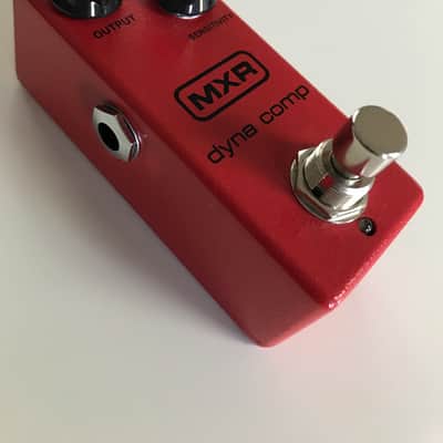 MXR M291 Dyna Comp Mini Compressor Pedal w/ Attack Switch Red image 2