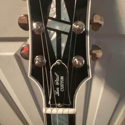 Gibson Les Paul Custom ****MINT****2019 - Present - Wine Red image 8
