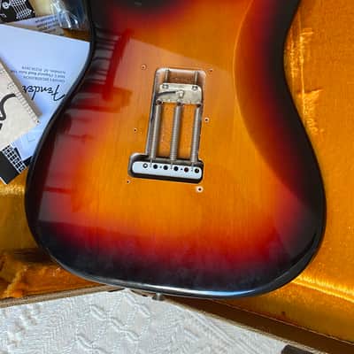 Fender American Vintage '62 Stratocaster 2012 - 3-Color Sunburst image 7