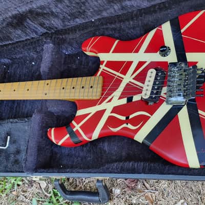 Kramer Baretta 1983 - 1989 - Red Paul Unkert UNK 5150 84 VH Striped USA image 3