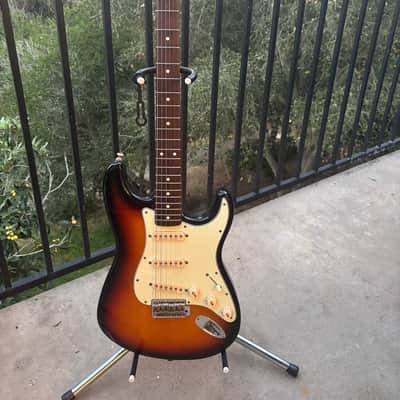 Fender American Vintage '62 Reissue Stratocaster 1995 - Sunburst (Fender replacement neck, Seymour Duncan Pickups) image 1