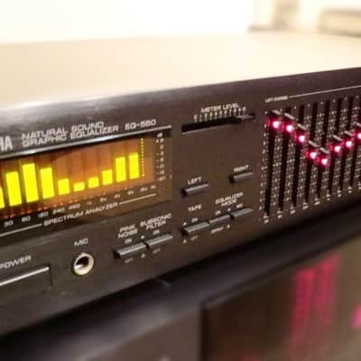 Yamaha EQ-550 10-Band Graphic Equalizer with Spectrum Analizer image 1