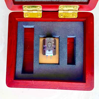 Air Tight AirTight PC-1 MC Phono Cartridge, SH-µX core material, high energy & low impedance image 8