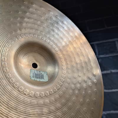 Zildjian 14" ZBT Hi‑Hat Cymbals (Pair) – 2005–2019 – Traditional Finish – Bright Attack • Cutting Chick image 9