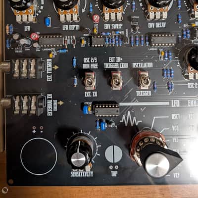 Dedstrange A Place to Bury Strangers DIY Synthesizer 2024 - Black image 2