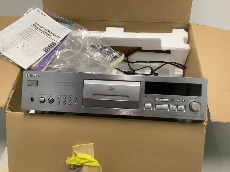 Sony CDP XB920 QS cd player silver in mint condition XB 920 compact disc image 1