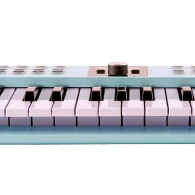 Arturia KeyLAB Essential 61 3 Aquamarine image 4