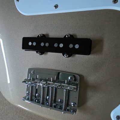 Warmoth PJ Bass Body - Shoreline Gold image 3