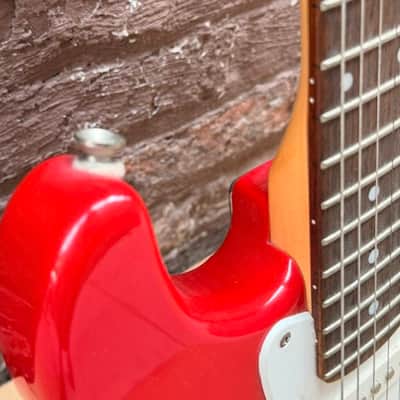 Squier by Fender Mini Stratocaster 3/4-Size Electric Guitar image 5
