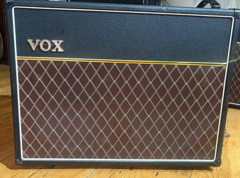 Vox V212C Custom 2x12" Guitar Speaker Cabinet 2010s - Black image 1