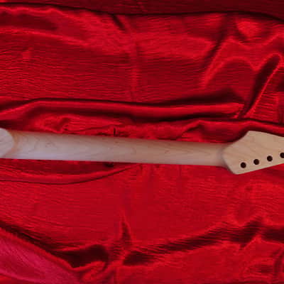 True Temperament Stratocaster retrofit neck with 7,25" Fingerboard Radius, Maple image 5