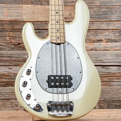 Music Man StingRay Bass LEFTY White 2016 image 8