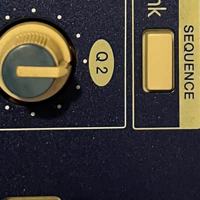 Akai MPC4000 Music Production Center 2002 - 2007 - Blue image 8