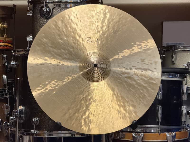 Paiste 20" Signature Traditionals Thin Crash Cymbal 1838g image 1