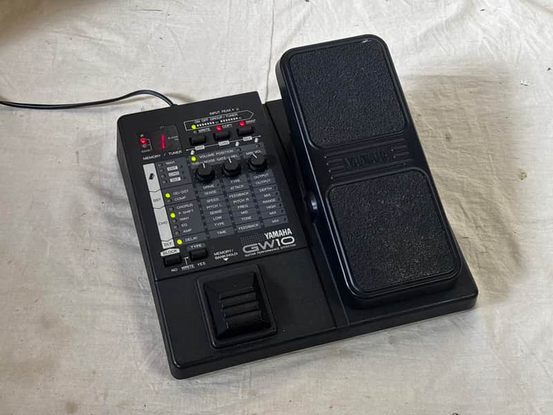 Yamaha GW10 Guitar Performance Effector w/ power supply image 1