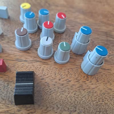 Allen &Heath Mixer Knobs * LOT 1 image 5