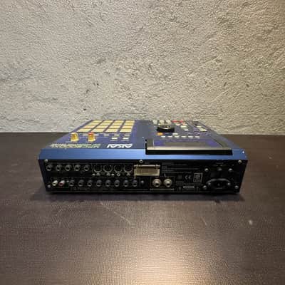 AKAI MPC 2000XL + EB16 + 8Uscite + 32Mb RAM + case image 2