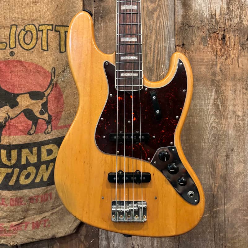 Fender Jazz Bass 1968 - stripped finish image 1