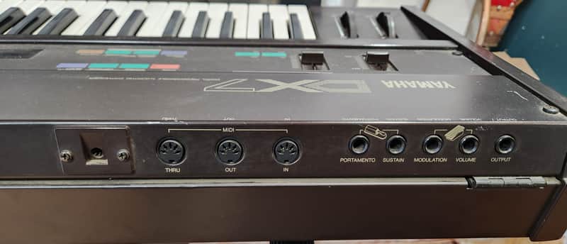 VINTAGE CLASSIC! Yamaha DX7 Keyboard Synthesizer 1983-87 Japan