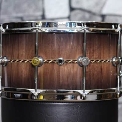 Hendrix Drums 14x7 in. Gloss Walnut Burst Stave Snare w/deco inlay image 4