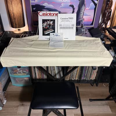 Casio CT-7000 Casiotone 61-Key Synthesizer 1980s - Gold