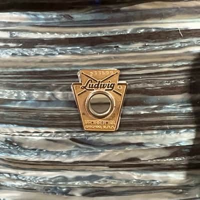 Ludwig No. 908 Jazz Festival 5x14" 8-Lug Snare Drum w/ Keystone Badge -1965- Oyster Blue Pearl image 6