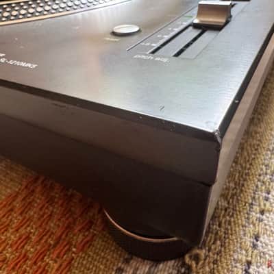 Technics SL- 1210 MK5 (with flight case) image 10