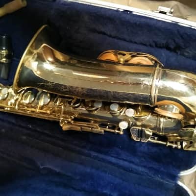 Conn Shooting Stars Alto Saxophone, Good Condition, w/ case neck mouthpiece. image 2