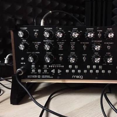 3d Studio Furniture single stand Moog Mother 32/DFAM 2020 Black image 2