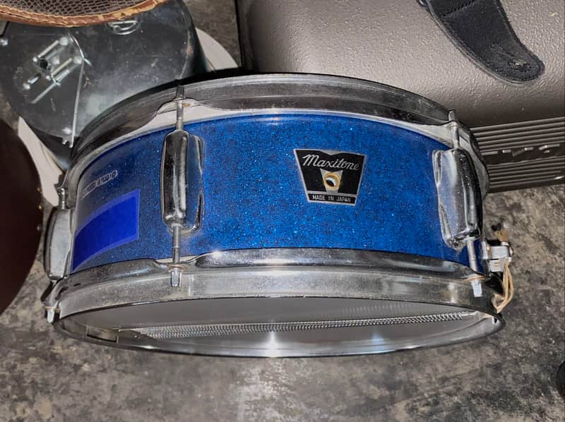 Maxitone Six Lug Snare Drum - Blue sparkle image 1