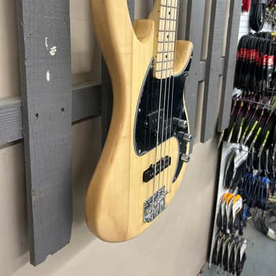 Peavey Milestone 4 Natural 4-String Bass (BLEM) image 4
