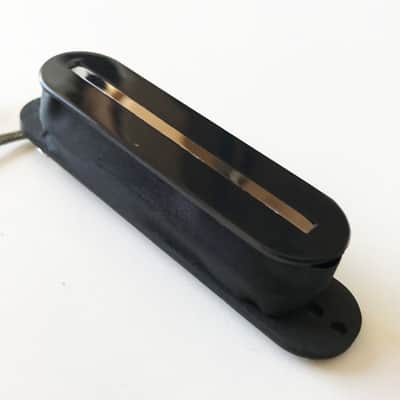 Fox Guitars Black Single Rail Guitar Pickup Strat Sized ceramic magnets image 4