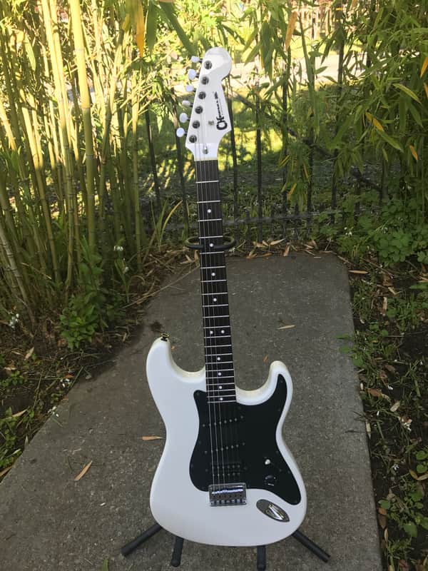 Charvel Jake E Lee 1990 Pearl White Japan market NOS condition image 1