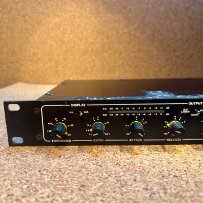 Drawmer DL221 Dual Compressor Limiter 1990s – Serviced – Warranty image 9