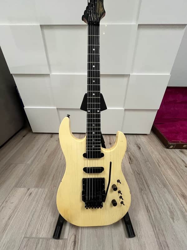 Gibson WRC (Wayne Charvel) Showcase 1988 - Made in USA - Relic'd Vintage White - Rare image 1