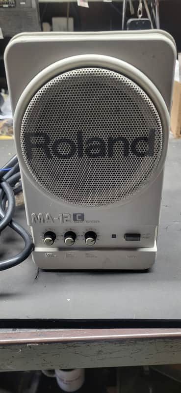 Roland MA 12C powered monitor 1990s (?) - White image 1