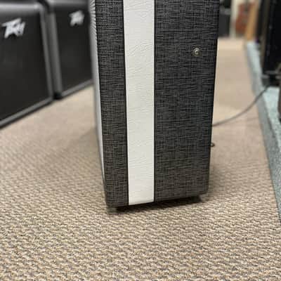 Supro 1699R Statesman 2-Channel 50-Watt Tube Guitar Combo Amp w/ Footswitch - Open Box image 10
