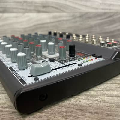 Behringer Mixer Xenyx 1202 Fx image 3