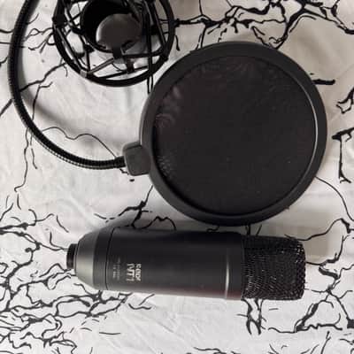 RODE NT1 Large Diaphragm Cardioid Condenser Microphone 2013 - 2022 - Black image 2